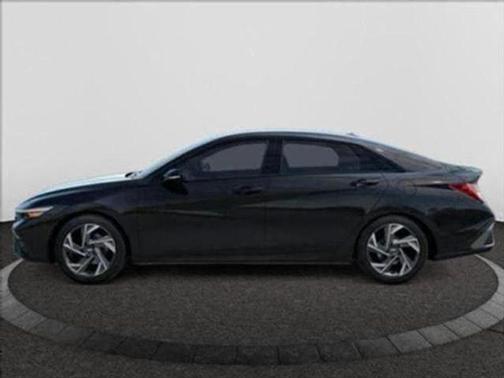 2025 Hyundai ELANTRA HEV SEL Sport