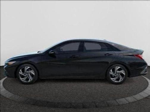 2025 Hyundai ELANTRA HEV SEL Sport