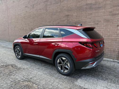 Ultimate Red 2026 Hyundai TUCSON SEL
