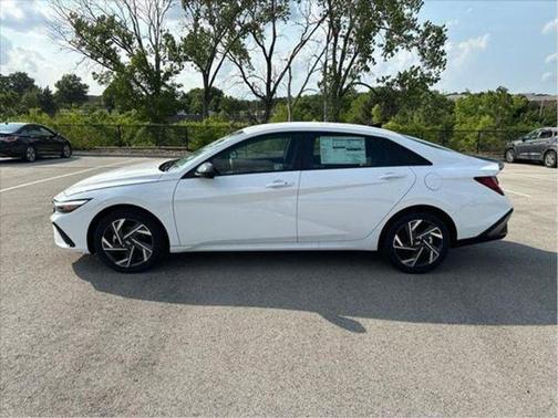 2025 Hyundai ELANTRA HEV SEL Sport