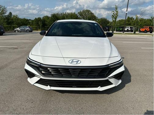 2025 Hyundai ELANTRA Sport