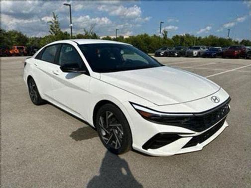 2025 Hyundai ELANTRA HEV SEL Sport