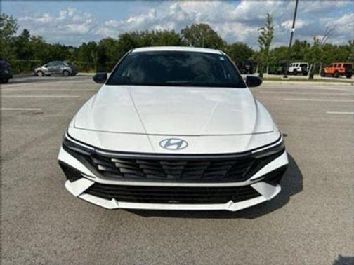 2025 Hyundai ELANTRA HEV SEL Sport