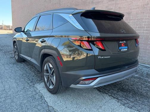 2025 Hyundai TUCSON SEL