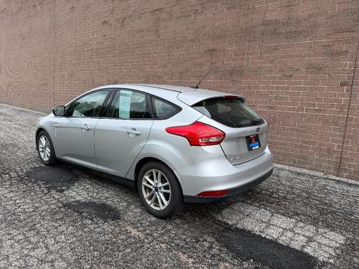 INGOT SILVER 2018 Ford Focus SE