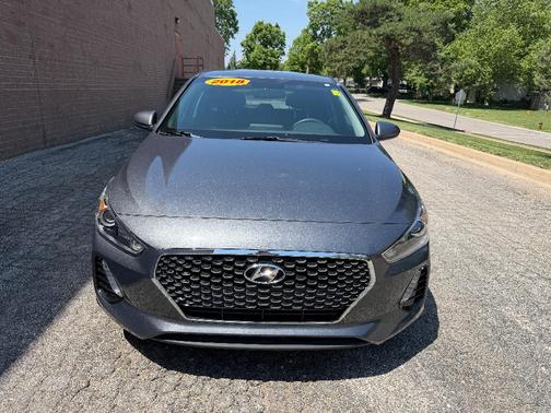 Summit Gray 2018 Hyundai Elantra GT Base