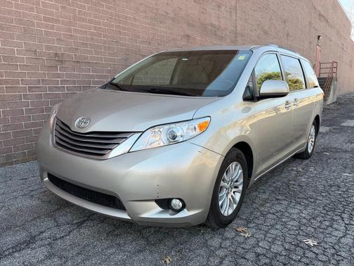 2015 Toyota Sienna XLE Premium
