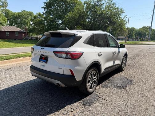 OXFORD WHITE 2021 Ford Escape SEL