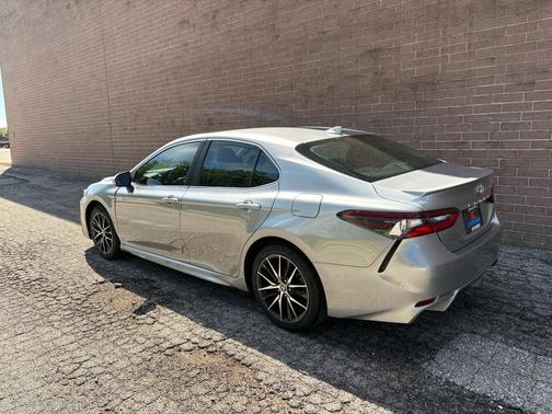 Celestial Silver Metallic 2024 Toyota Camry SE