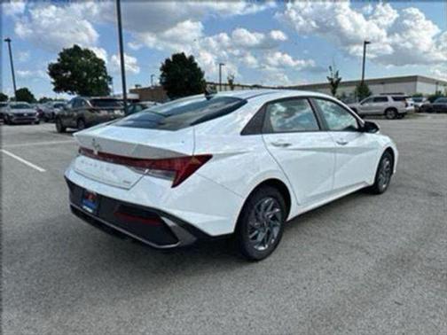 2025 Hyundai ELANTRA HEV Blue