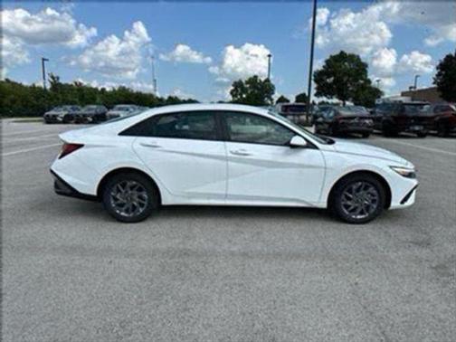 2025 Hyundai ELANTRA HEV Blue