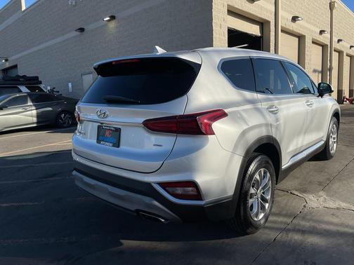 2019 Hyundai SANTA FE SEL 2.4
