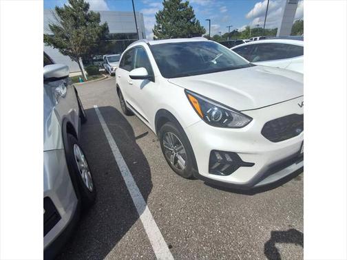 2022 Kia Niro LXS