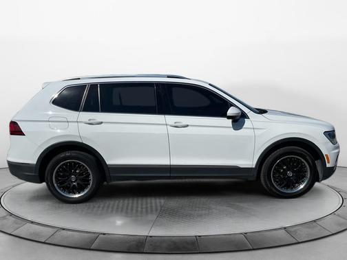 2018 Volkswagen Tiguan 2.0T SEL