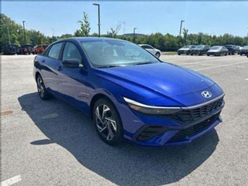 2025 Hyundai ELANTRA HEV SEL Sport