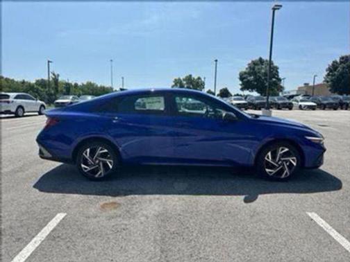 2025 Hyundai ELANTRA HEV SEL Sport