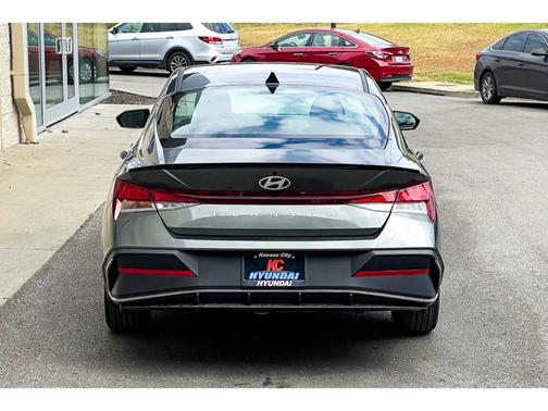 2025 Hyundai ELANTRA Sport
