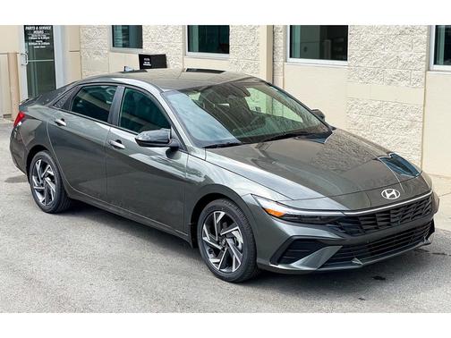 2025 Hyundai ELANTRA Sport