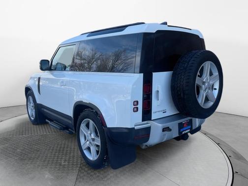 2023 Land Rover Defender 90 SE