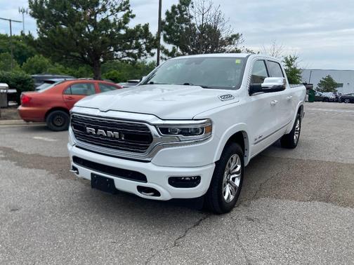 Bright White Clearcoat 2023 RAM 1500 Limited