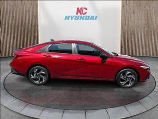 2025 Hyundai ELANTRA HEV SEL Sport