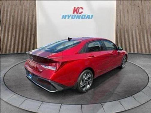 2025 Hyundai ELANTRA HEV SEL Sport