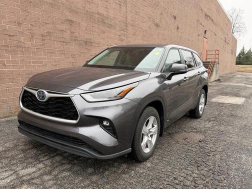2023 Toyota Highlander Hybrid LE