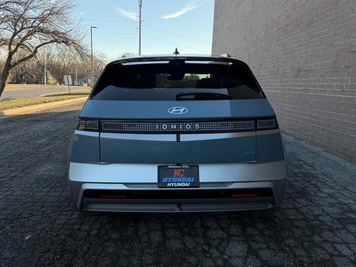 2025 Hyundai IONIQ 5 Limited