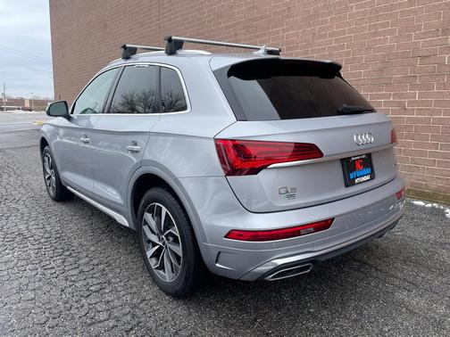 2023 Audi Q5 45 S line Premium Plus