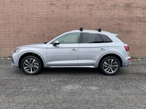2023 Audi Q5 45 S line Premium Plus