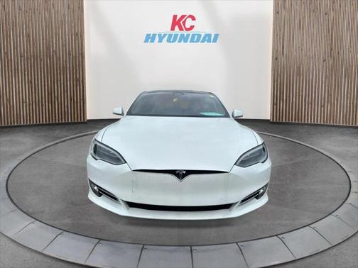 2017 Tesla Model S Long Range
