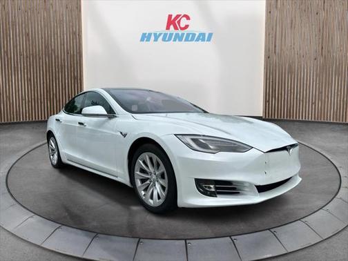2017 Tesla Model S Long Range