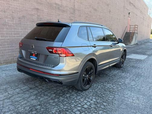 2022 Volkswagen Tiguan 2.0T SE R-Line Black 4MOTION