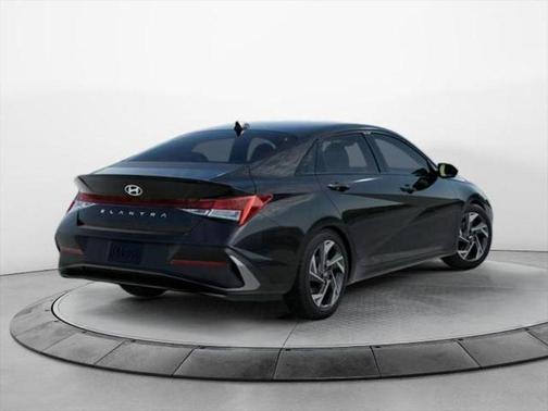 2026 Hyundai ELANTRA Sport