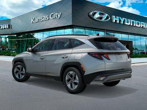 Shimmering Silver 2026 Hyundai TUCSON SEL