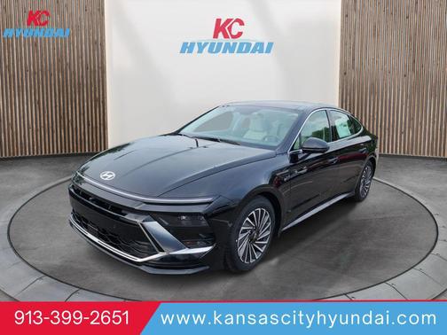 2025 Hyundai SONATA Hybrid Limited