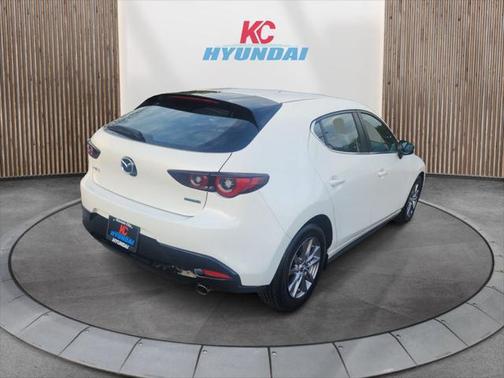 2022 Mazda Mazda3 FWD