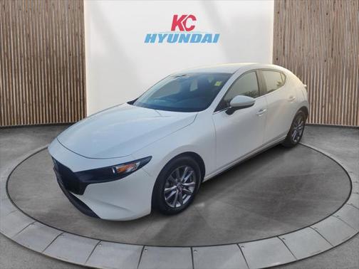 2022 Mazda Mazda3 FWD