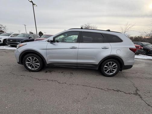 2017 Hyundai SANTA FE Limited