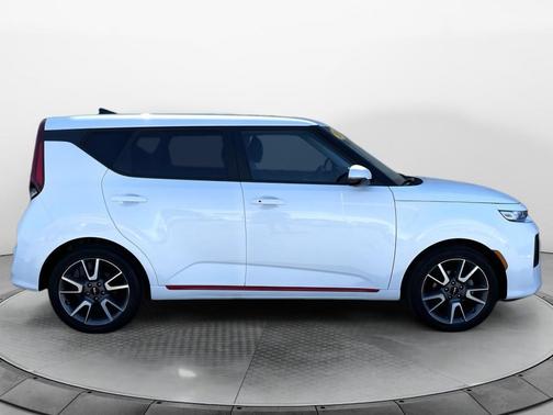 2022 Kia Soul GT-Line
