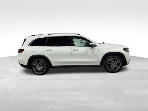 2026 Mercedes-Benz GLS 450 4MATIC