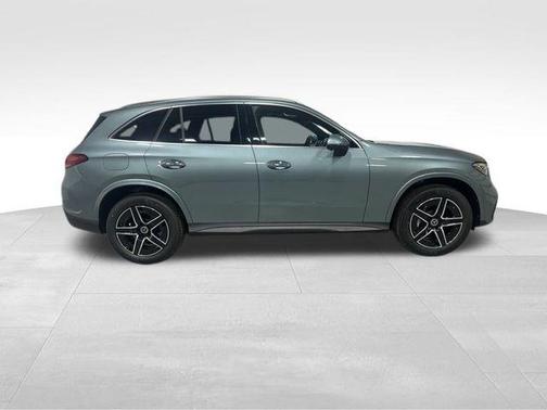 2026 Mercedes-Benz GLC 300 Base 4MATIC