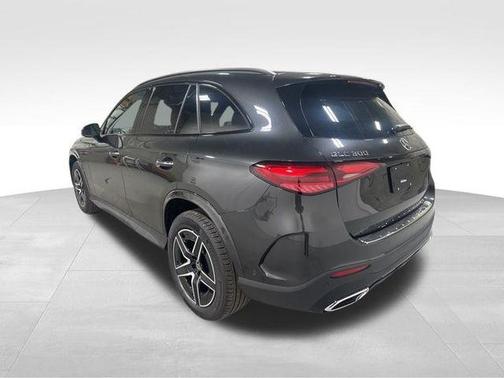 2026 Mercedes-Benz GLC 300 Base 4MATIC