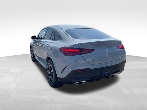 Obsidian Black Metallic 2025 Mercedes-Benz AMG GLE 63 S