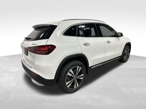 2026 Mercedes-Benz GLA 250 Base 4MATIC