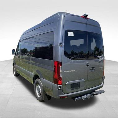 2024 Mercedes-Benz Sprinter 2500 144 WB Standard Roof Passenger