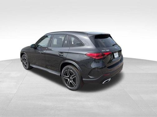 2025 Mercedes-Benz GLC 300 Base 4MATIC
