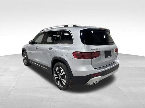 2026 Mercedes-Benz GLB 250 Base 4MATIC