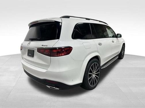 2026 Mercedes-Benz GLS 450 4MATIC