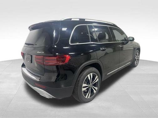 2026 Mercedes-Benz GLB 250 Base 4MATIC